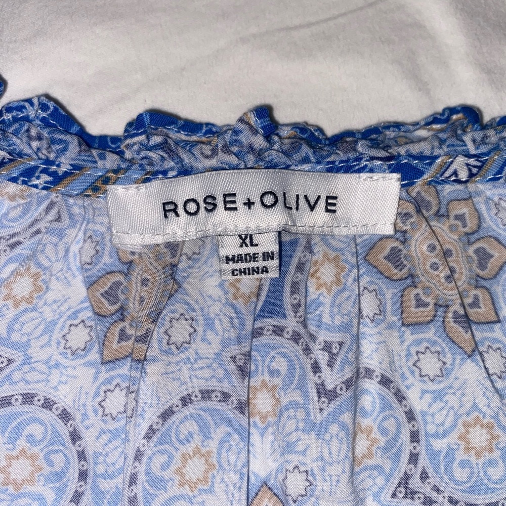 Rose & Olive Blue Floral Blouse - Picture 3 of 4